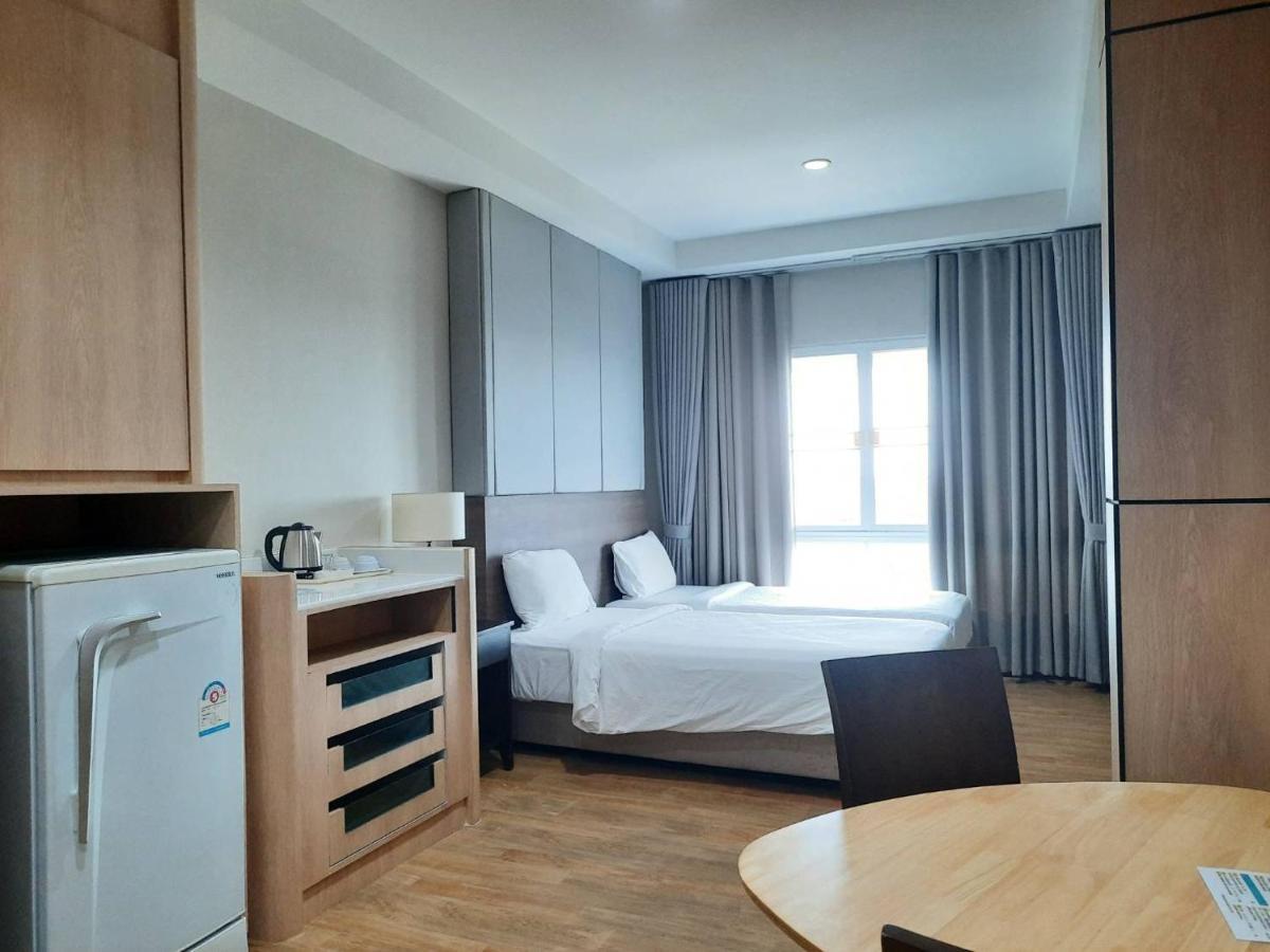 J Park Hotel - Sha Extra Plus Chonburi Exterior foto